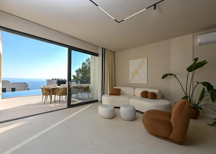 Villa Rosemary West